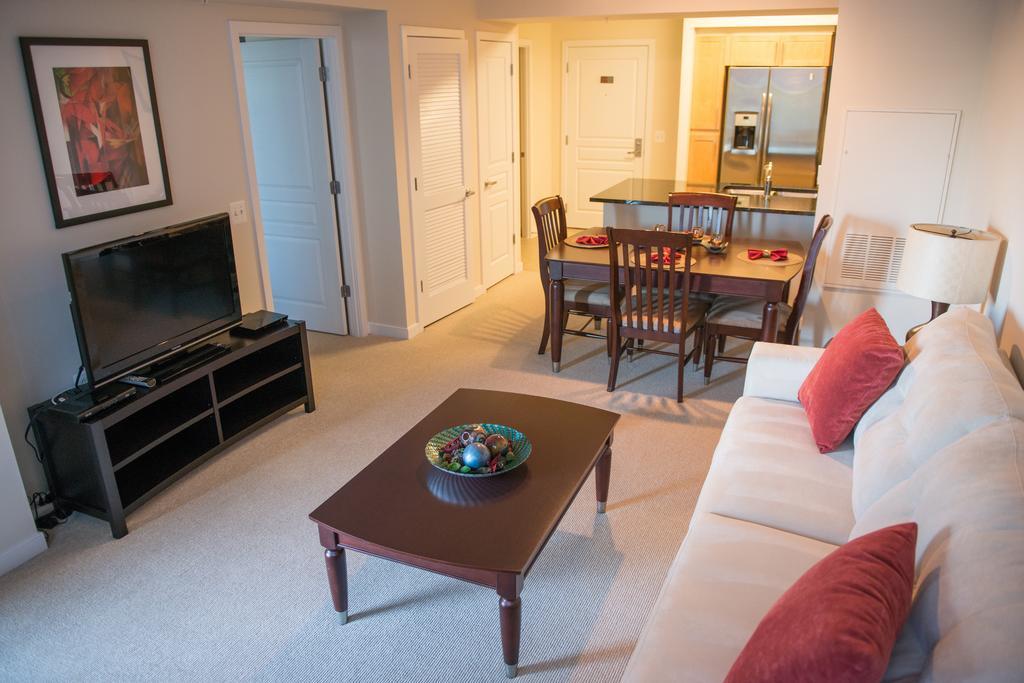 Crystal Quarters Corporate Housing At The Gramercy Arlington Habitación foto